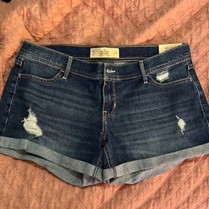 Hollister distressed midi shorts